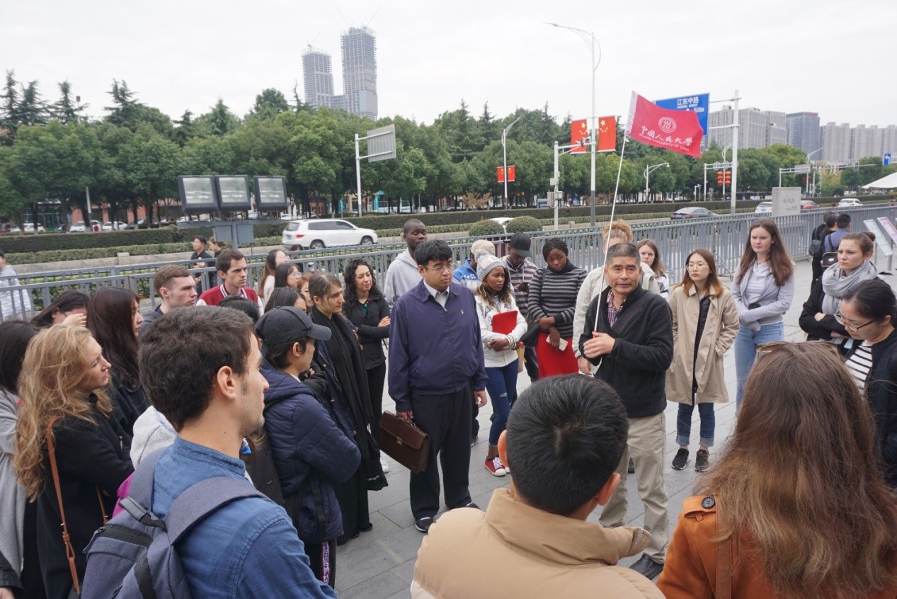 南京江宁人口学院_南宁北迎红利 对标南京江宁房价10年涨13倍(3)